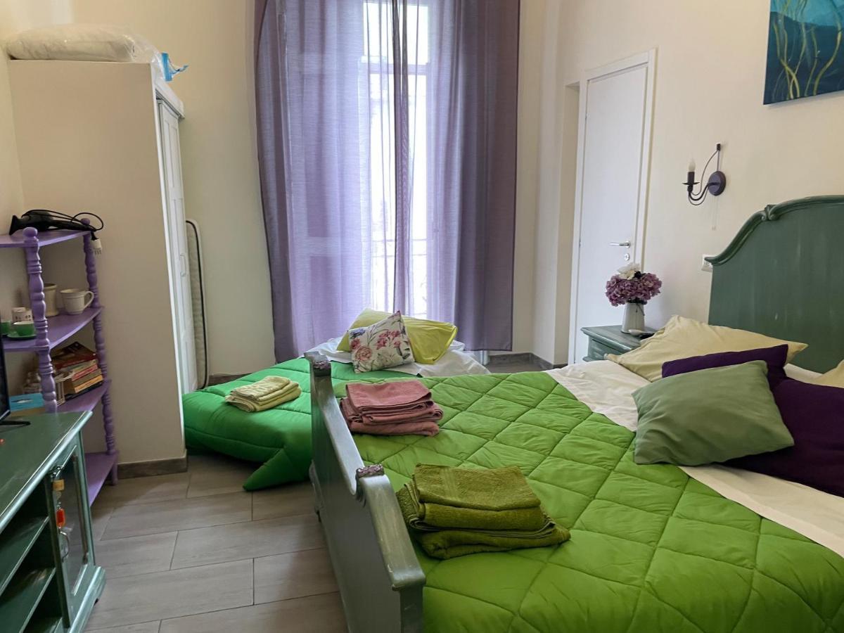 Napoli Da Vivere Suites Giudecca Esterno foto