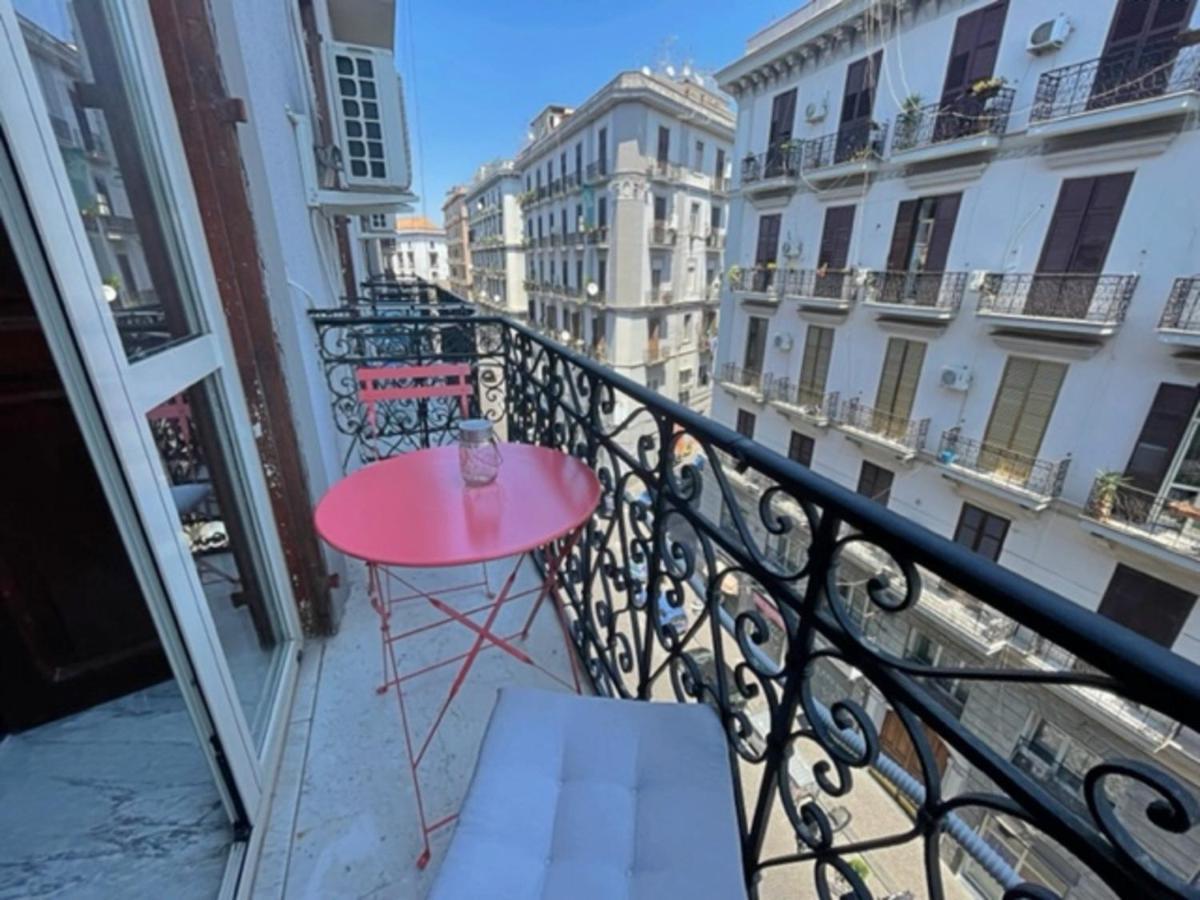 Napoli Da Vivere Suites Giudecca Esterno foto