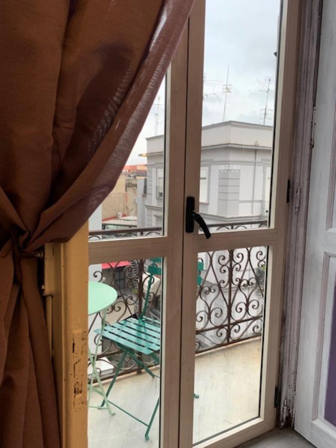 Napoli Da Vivere Suites Giudecca Esterno foto